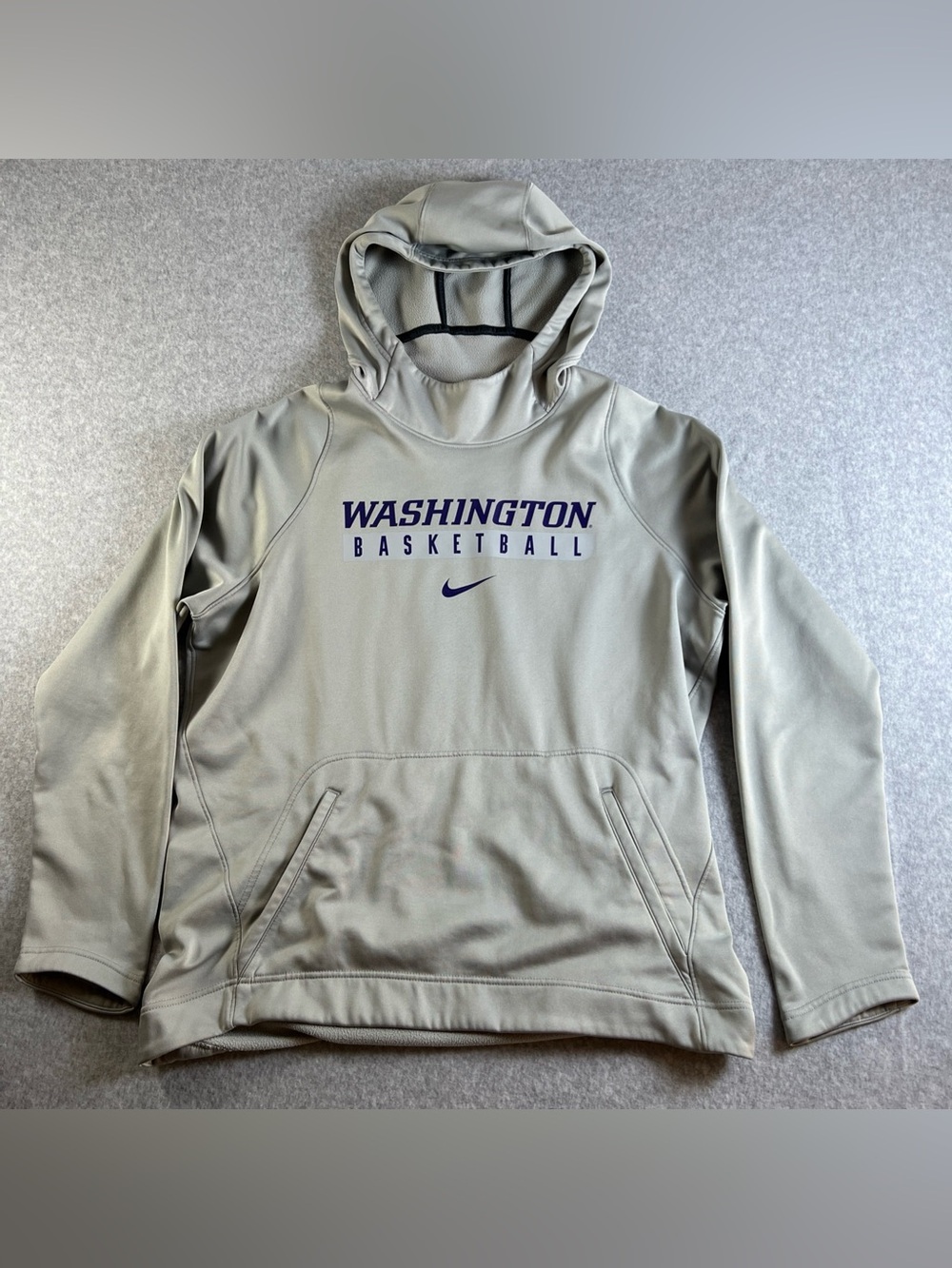 Nike therma fit Washington huskies Basketball Hoodie men’s large